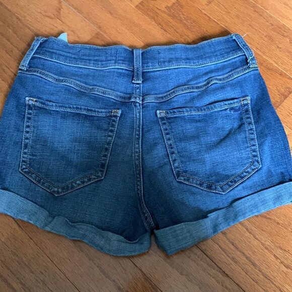 Hollister size 7 high waist denim cuffed shorts - Picture 3 of 8